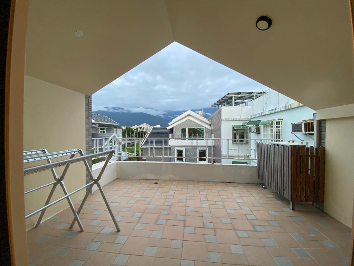 北歐小宅-市區電梯民宿附停車位 Kota Hualien Bagian luar foto